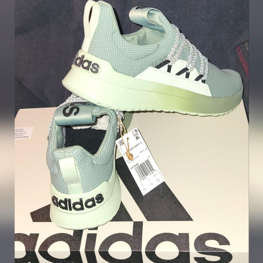 Adidas 2 tone Green Racer style walking/Running Gym shoe. Never worn! BRAND NEW!